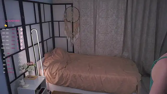 Snapshot of JinnySitts chatting on 09-26-25, 09:08 JinnySitts online show from 09-26-25, 09:08