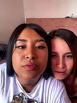 Snapshot of Swet_Violet chatting on 10-16-25, 05:58 Swet Violet online show from 10-16-25, 05:58