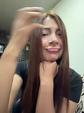 Snapshot of Karlee_Grey1 chatting on 05-04-26, 12:06 Karlee Grey1 online show from 05-04-26, 12:06