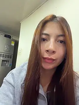 Snapshot of Karlee_Grey1 chatting on 05-22-26, 03:13 Karlee Grey1 online show from 05-22-26, 03:13