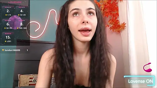 Snapshot of Moon_Shard chatting on 12-21-25, 07:15 Moon Shard online show from 12-21-25, 07:15