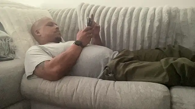 caramelizedzeus online show from 11-21-25, 06:06