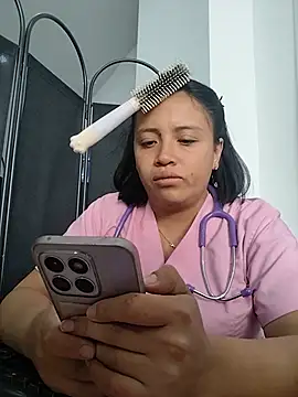 Snapshot of MILA__06 chatting on 06-10-26, 12:37 MILA 06 online show from 06-10-26, 12:37