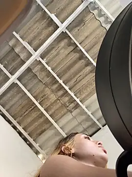 loirinhaaa online show from 11-05-25, 03:12