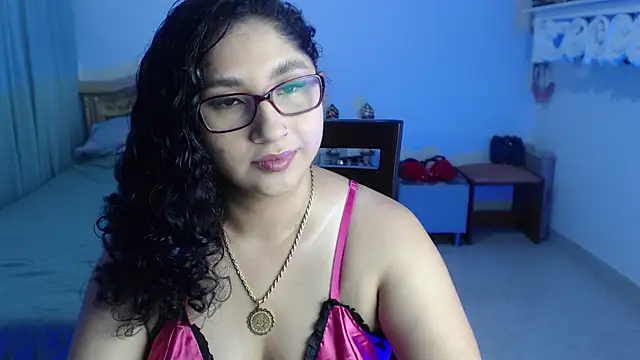 Gia Dior online show from 09-29-25, 11:42