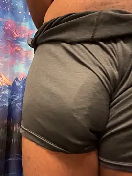 Snapshot of TallDickguy00 chatting on 09-18-25, 01:18 TallDickguy00 online show from 09-18-25, 01:18