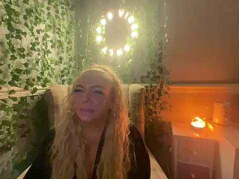 Snapshot of BonnyDesire chatting on 10-01-25, 06:36 BonnyDesire online show from 10-01-25, 06:36