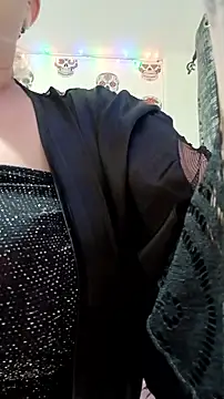 Snapshot of curvybabe88 chatting on 11-29-25, 09:07 curvybabe88 online show from 11-29-25, 09:07