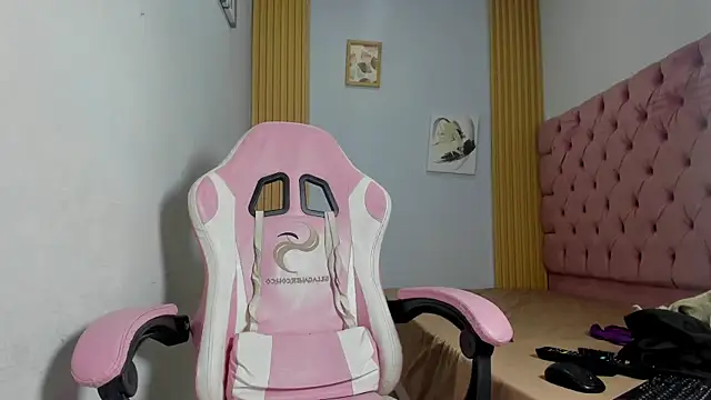 Naomis 35 online show from 11-06-25, 07:59