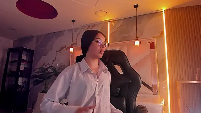 sophiadoll tf online show from 02-02-26, 08:40