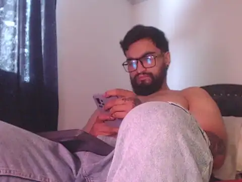 Snapshot of Chrys_harris77 chatting on 05-08-26, 04:34 Chrys harris77 online show from 05-08-26, 04:34