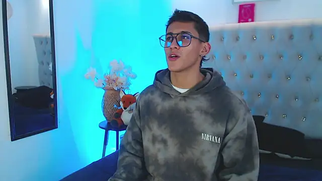 SalvadorFit online show from 09-23-25, 08:34