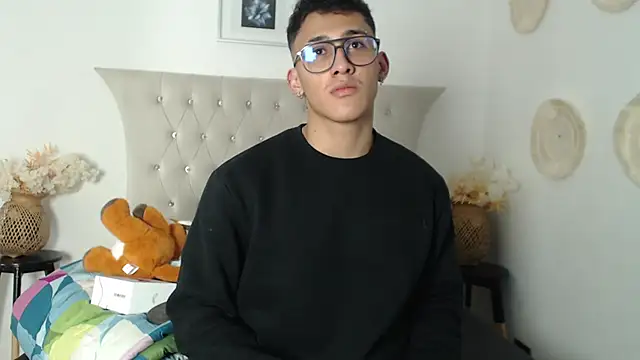 SalvadorFit online show from 11-26-25, 08:43