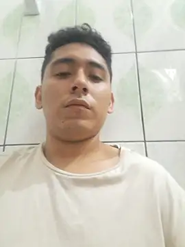 Snapshot of latinbigcock1_ chatting on 09-22-25, 12:01 latinbigcock1 online show from 09-22-25, 12:01