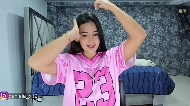 Daniela x19 online show from 04-23-26, 12:45