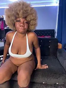 Snapshot of Daavikolovivi chatting on 11-02-25, 09:00 Daavikolovivi online show from 11-02-25, 09:00