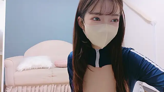 Snapshot of Mirai_H_ch chatting on 10-19-25, 04:57 Mirai H ch online show from 10-19-25, 04:57