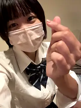 Snapshot of HINA_hina_02 chatting on 09-23-25, 11:35 HINA hina 02 online show from 09-23-25, 11:35