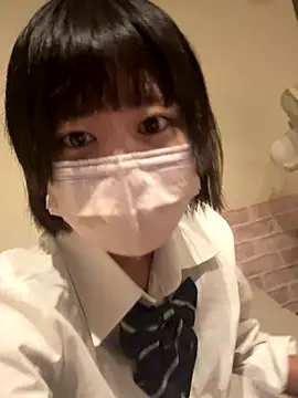 Snapshot of HINA_hina_02 chatting on 09-24-25, 11:13 HINA hina 02 online show from 09-24-25, 11:13