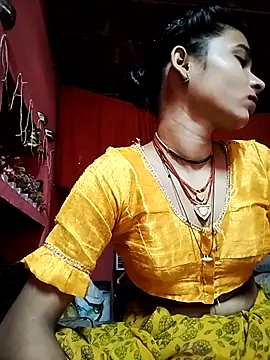 Snapshot of R_Roshni chatting on 10-02-25, 05:14 R Roshni online show from 10-02-25, 05:14