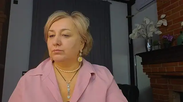 Marta Wils online show from 10-11-25, 12:21