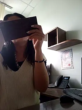 Snapshot of ValeriaLove43211 chatting on 09-29-25, 07:57 ValeriaLove43211 online show from 09-29-25, 07:57