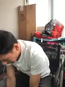 pualldu online show from 10-30-25, 05:42