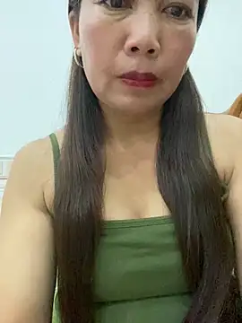 Snapshot of Milky-milk chatting on 06-27-26, 01:39 Milky-milk online show from 06-27-26, 01:39