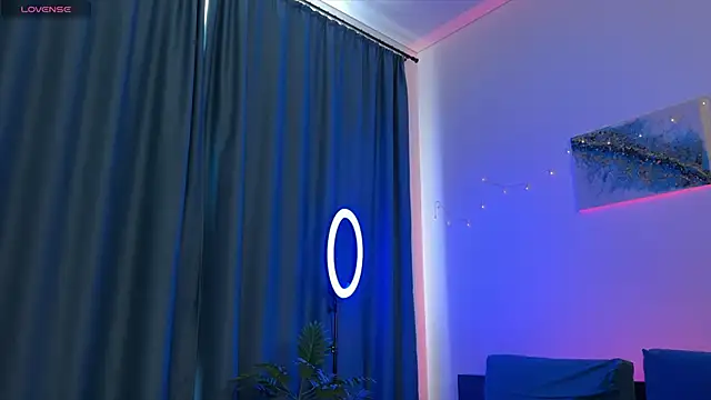 Snapshot of Melquor chatting on 03-24-26, 10:53 Melquor online show from 03-24-26, 10:53