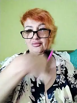 Snapshot of Alissa55552111 chatting on 06-16-26, 06:27 Alissa55552111 online show from 06-16-26, 06:27