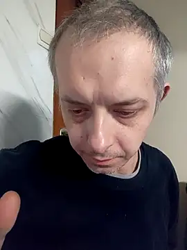 szajbusek41 online show from 02-04-26, 06:41