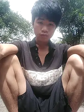 Snapshot of Nhyy_xx chatting on 09-20-25, 02:23 Nhyy xx online show from 09-20-25, 02:23