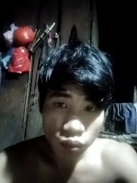 Snapshot of Nhyy_xx chatting on 10-10-25, 11:20 Nhyy xx online show from 10-10-25, 11:20