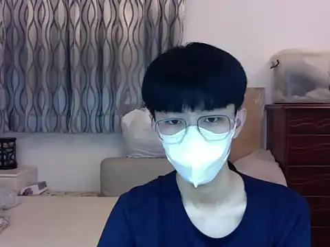 Snapshot of kai101010 chatting on 09-19-25, 03:45 kai101010 online show from 09-19-25, 03:45