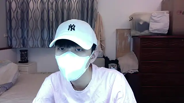 Snapshot of kai101010 chatting on 09-24-25, 02:53 kai101010 online show from 09-24-25, 02:53