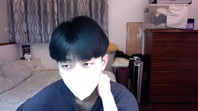 Snapshot of kai101010 chatting on 12-17-25, 01:17 kai101010 online show from 12-17-25, 01:17