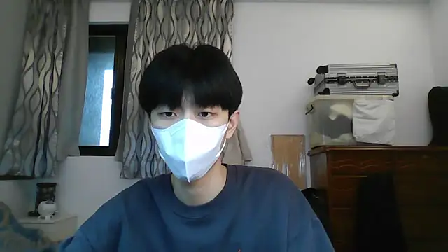 Snapshot of kai101010 chatting on 01-12-26, 05:01 kai101010 online show from 01-12-26, 05:01