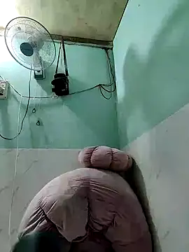 Yang-99 online show from 10-28-25, 01:03