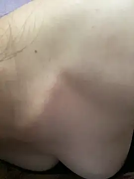 Snapshot of Lina-sexyy chatting on 10-21-25, 01:17 Lina-sexyy online show from 10-21-25, 01:17