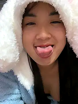 Snapshot of Lina-sexyy chatting on 11-28-25, 03:36 Lina-sexyy online show from 11-28-25, 03:36