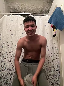 Snapshot of El_awo_ chatting on 03-04-26, 05:13 El awo online show from 03-04-26, 05:13