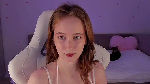 CrystalSoul  online show from 10-04-25, 02:04