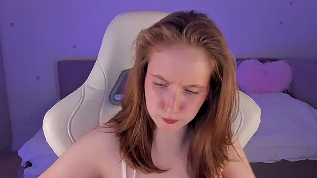 CrystalSoul  online show from 10-10-25, 01:26