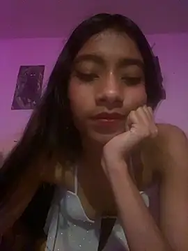 Lamorena Hot online show from 09-18-25, 04:03