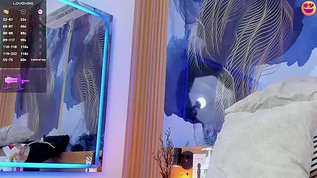 Anabacker01 online show from 11-17-25, 07:19