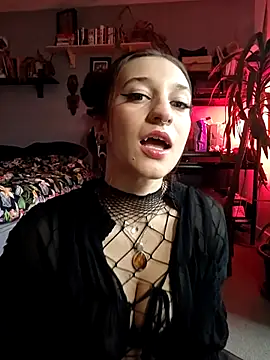 laradoom online show from 10-29-25, 03:36