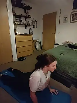 laradoom online show from 11-14-25, 10:40