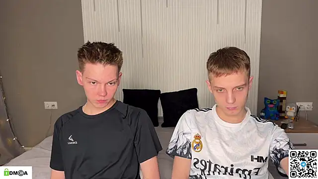 Snapshot of Eaton_ chatting on 01-19-26, 03:49 Eaton online show from 01-19-26, 03:49