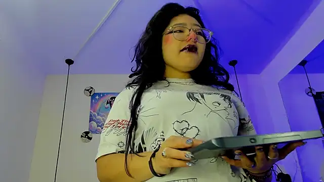 Snapshot of SabrinaV_ chatting on 07-16-26, 11:16 SabrinaV online show from 07-16-26, 11:16