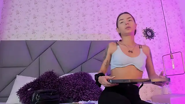 meganandtylerr19 online show from 11-15-25, 12:13